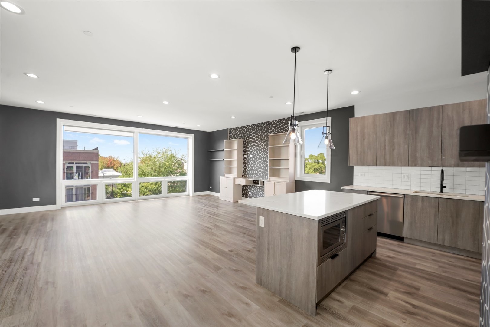 117 S Bell Avenue 4N