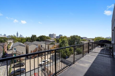 Tiny photo for 117 S Bell Avenue #4N, Chicago, IL 60612 (MLS # 12504792)