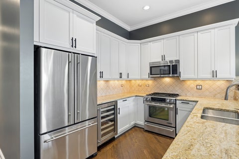 Tiny photo for 2901 N Halsted Street #203, Chicago, IL 60657 (MLS # 12755685)