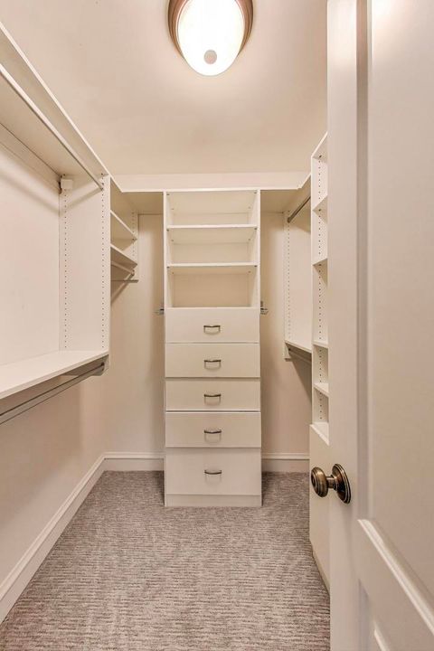 Tiny photo for 6420 N Navajo Avenue, Chicago, IL 60646 (MLS # 12468563)