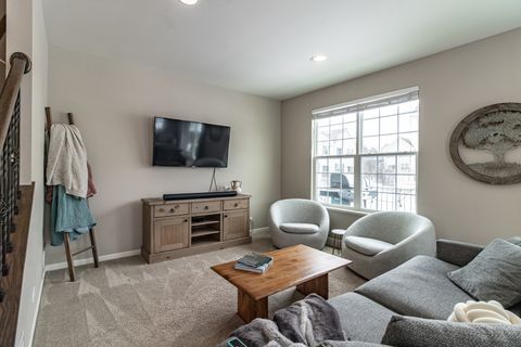 Tiny photo for 523 Town Center Boulevard, Gilberts, IL 60136 (MLS # 12594634)