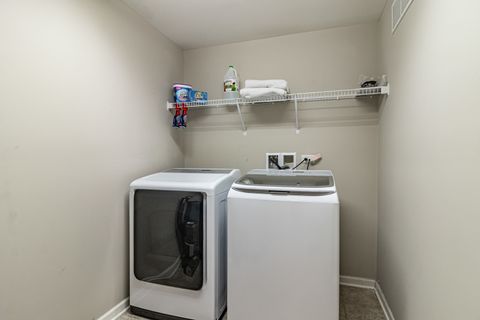 Tiny photo for 523 Town Center Boulevard, Gilberts, IL 60136 (MLS # 12594634)