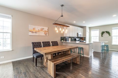 Tiny photo for 523 Town Center Boulevard, Gilberts, IL 60136 (MLS # 12594634)