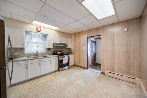 Tiny photo for 2735 N MANGO Avenue, Chicago, IL 60639 (MLS # 12496203)