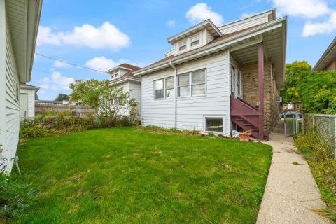Tiny photo for 2735 N MANGO Avenue, Chicago, IL 60639 (MLS # 12496203)