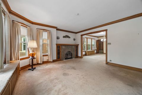 Tiny photo for 2735 N MANGO Avenue, Chicago, IL 60639 (MLS # 12496203)