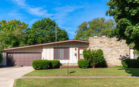 1113 Gifford Street DeKalb IL 60115