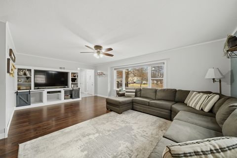 Tiny photo for 923 Institute Boulevard, Dixon, IL 61021 (MLS # 12570906)