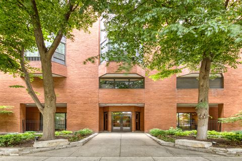 Tiny photo for 899 S Plymouth Court #502, Chicago, IL 60605 (MLS # 12623477)
