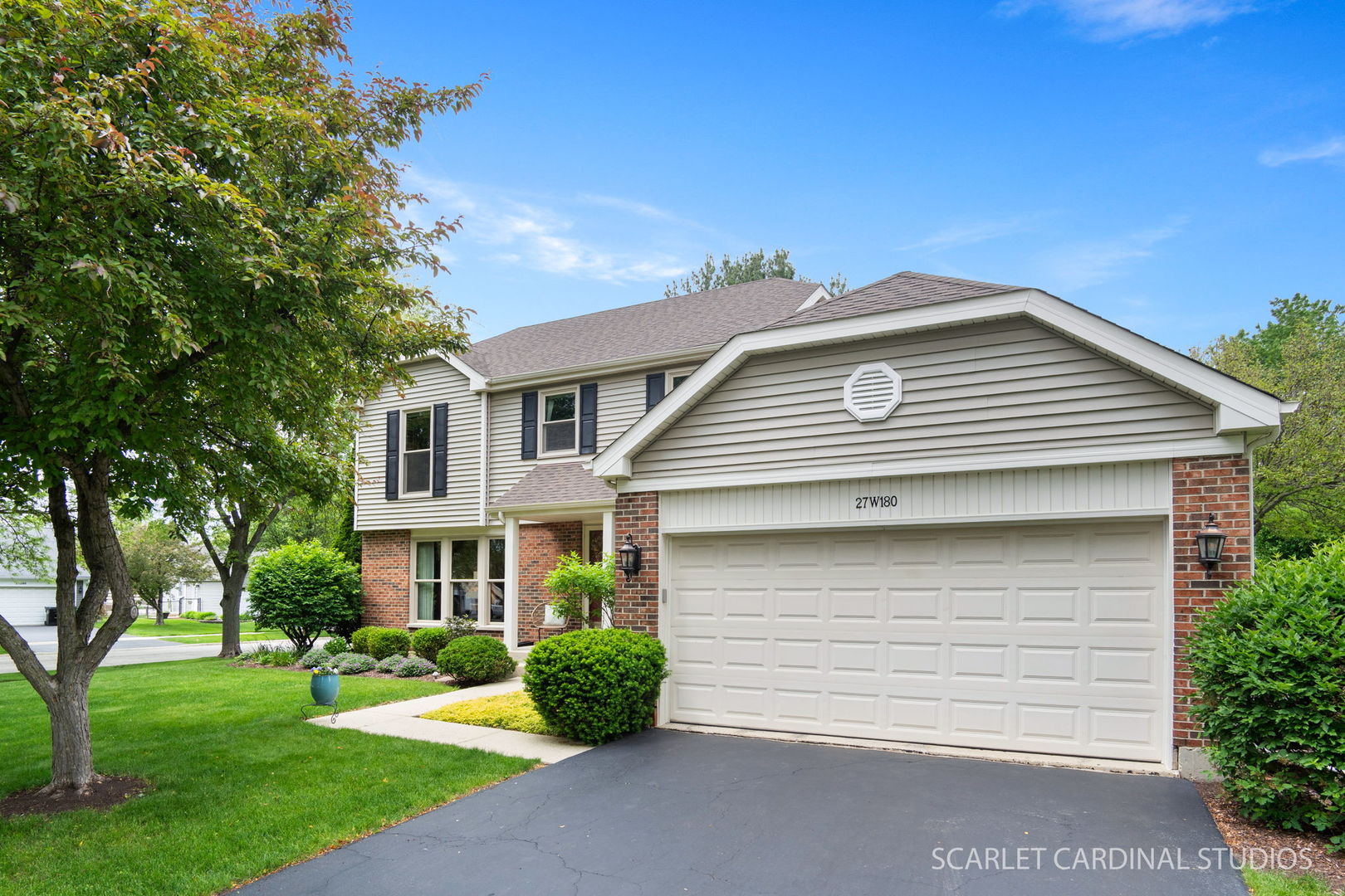 27w180 Chestnut Lane