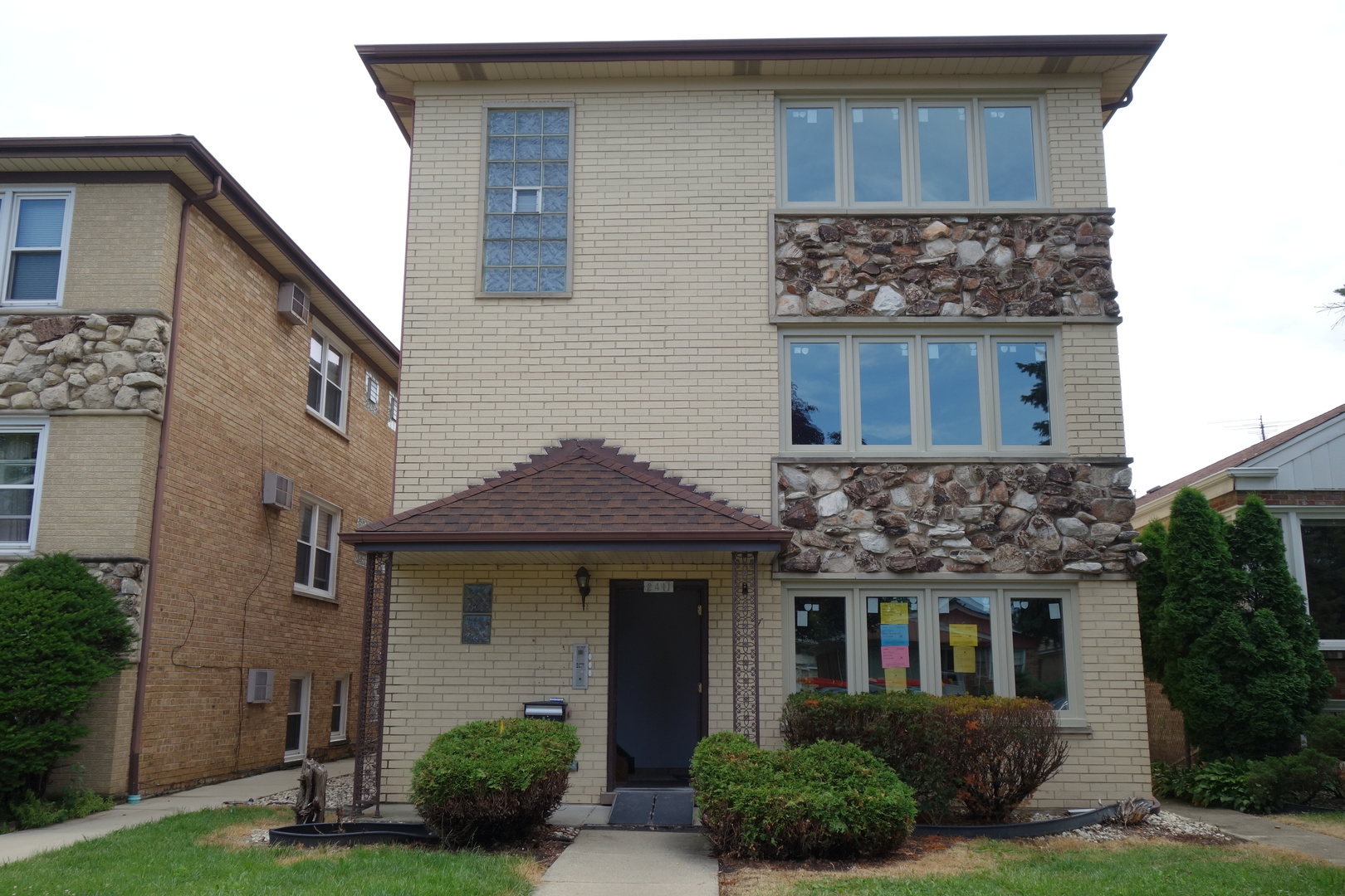 Photo 1 of 1 — 2411 N 77th Court 1, Elmwood Park, IL 60707