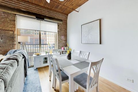 Tiny photo for 550 N Kingsbury Street #422, Chicago, IL 60654 (MLS # 12630487)