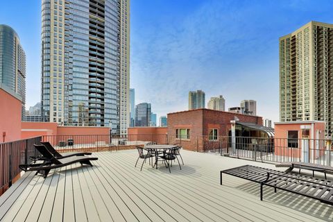 Tiny photo for 550 N Kingsbury Street #422, Chicago, IL 60654 (MLS # 12630487)