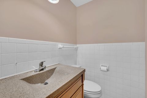 Tiny photo for 613 E 3rd Street #4, Lockport, IL 60441 (MLS # 12497187)