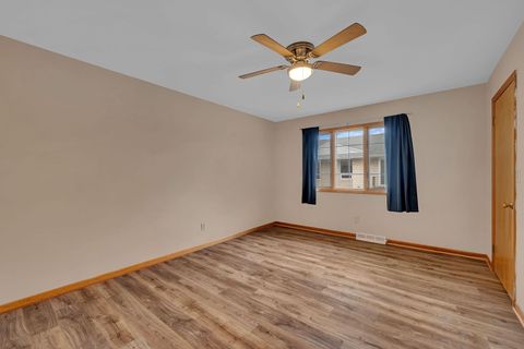 Tiny photo for 613 E 3rd Street #4, Lockport, IL 60441 (MLS # 12497187)