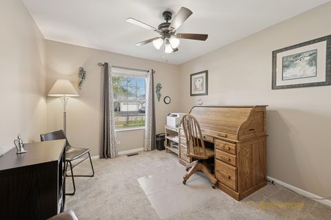 Tiny photo for 5438 Danbury Circle, Lake In The Hills, IL 60156 (MLS # 12496604)