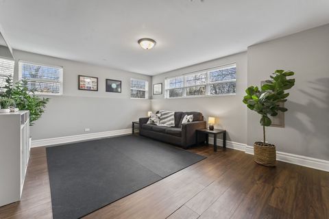 Tiny photo for 1100 Tuscany Drive, Streamwood, IL 60107 (MLS # 12572352)