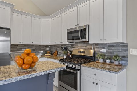 Tiny photo for 1100 Tuscany Drive, Streamwood, IL 60107 (MLS # 12572352)