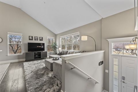 Tiny photo for 1100 Tuscany Drive, Streamwood, IL 60107 (MLS # 12572352)