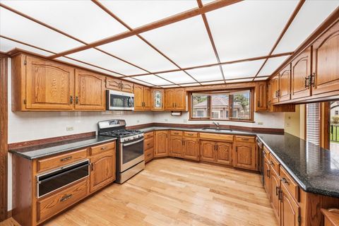 Tiny photo for 6037 Dunham Road, Downers Grove, IL 60516 (MLS # 12611107)