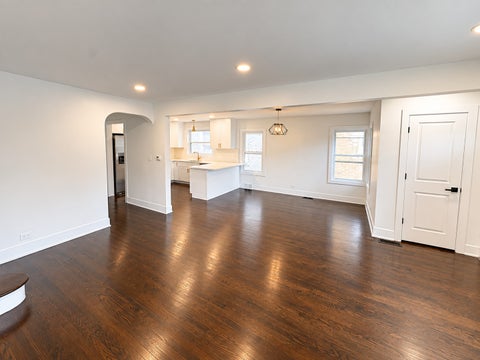 Tiny photo for 8332 S Oglesby Avenue, Chicago, IL 60617 (MLS # 12775923)