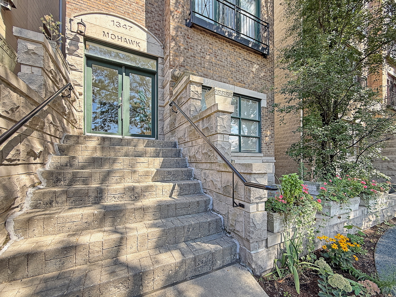 1347 N Mohawk Street 1