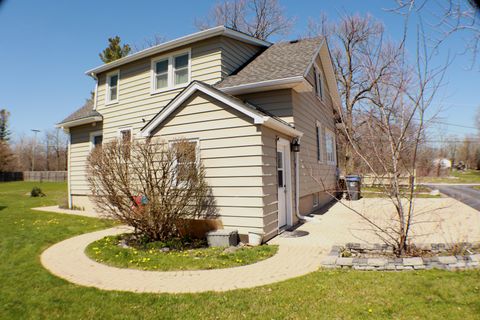 Single Family Residence in Beach Park IL 11765 Illinois Avenue 9.jpg