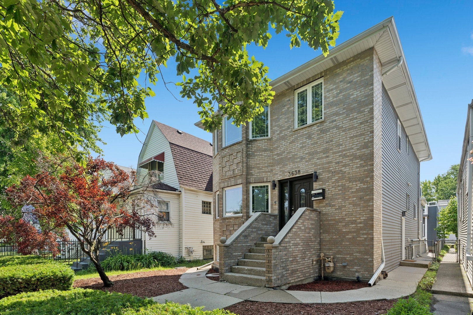 3638 N Kedzie Avenue