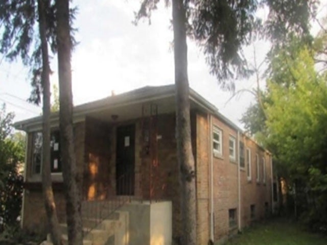 1833 W 88th Street