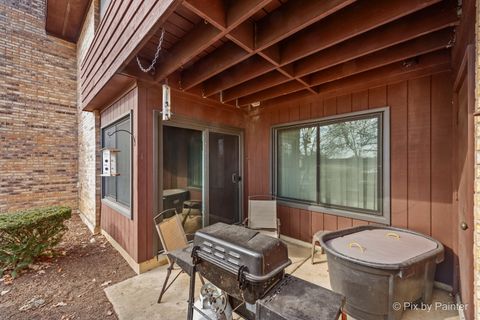Tiny photo for 1354 N Sterling Avenue #103, Palatine, IL 60067 (MLS # 12636081)