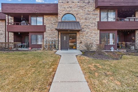 Photo of 1354 N Sterling Avenue #103, Palatine, IL 60067 (MLS # 12636081)