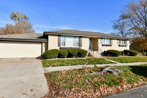 Photo of 1038 E 167th Place, South Holland, IL 60473 (MLS # 12526583)