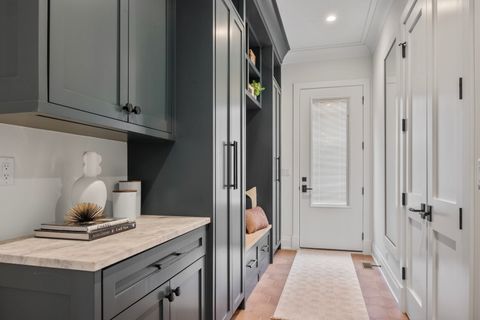 Tiny photo for 1427 Kenilworth Lane, Glenview, IL 60025 (MLS # 12559800)