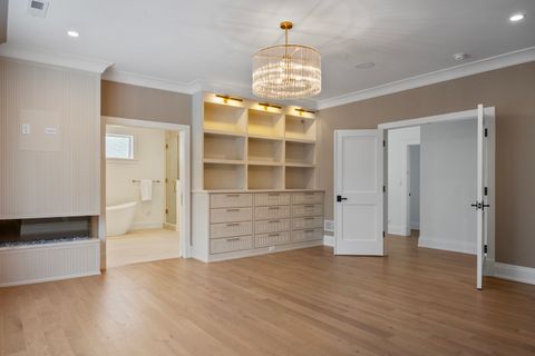 Tiny photo for 1427 Kenilworth Lane, Glenview, IL 60025 (MLS # 12559800)