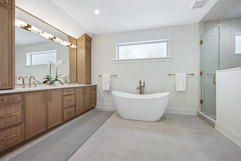 Tiny photo for 1427 Kenilworth Lane, Glenview, IL 60025 (MLS # 12559800)