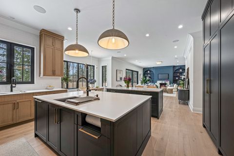 Tiny photo for 1427 Kenilworth Lane, Glenview, IL 60025 (MLS # 12559800)