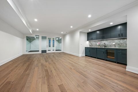 Tiny photo for 1427 Kenilworth Lane, Glenview, IL 60025 (MLS # 12559800)