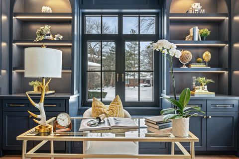 Tiny photo for 1427 Kenilworth Lane, Glenview, IL 60025 (MLS # 12559800)