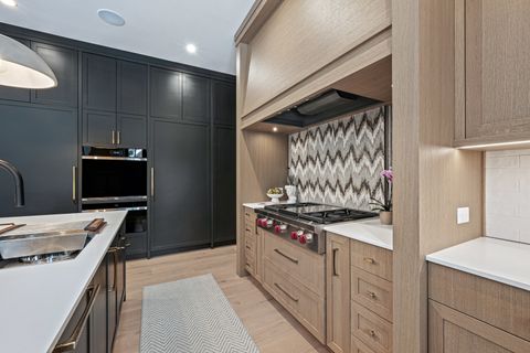 Tiny photo for 1427 Kenilworth Lane, Glenview, IL 60025 (MLS # 12559800)