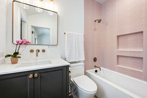 Tiny photo for 1427 Kenilworth Lane, Glenview, IL 60025 (MLS # 12559800)