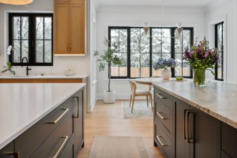 Tiny photo for 1427 Kenilworth Lane, Glenview, IL 60025 (MLS # 12559800)