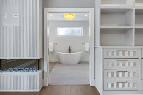 Tiny photo for 1427 Kenilworth Lane, Glenview, IL 60025 (MLS # 12559800)