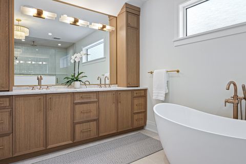 Tiny photo for 1427 Kenilworth Lane, Glenview, IL 60025 (MLS # 12559800)