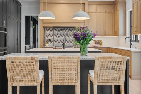 Tiny photo for 1427 Kenilworth Lane, Glenview, IL 60025 (MLS # 12559800)