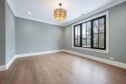 Tiny photo for 1427 Kenilworth Lane, Glenview, IL 60025 (MLS # 12559800)