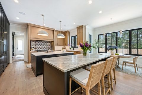 Tiny photo for 1427 Kenilworth Lane, Glenview, IL 60025 (MLS # 12559800)