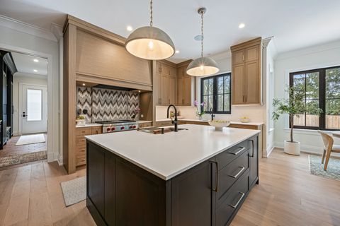 Tiny photo for 1427 Kenilworth Lane, Glenview, IL 60025 (MLS # 12559800)