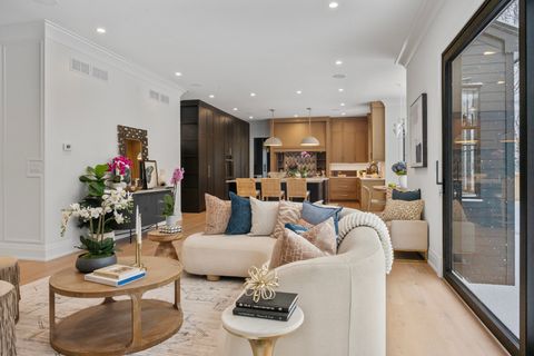 Tiny photo for 1427 Kenilworth Lane, Glenview, IL 60025 (MLS # 12559800)