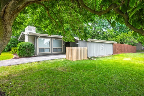 Tiny photo for 602 Colton Avenue, Bloomington, IL 61701 (MLS # 12668742)