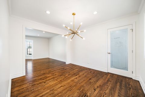 Tiny photo for 711 S 4th Avenue, Libertyville, IL 60048 (MLS # 12558681)